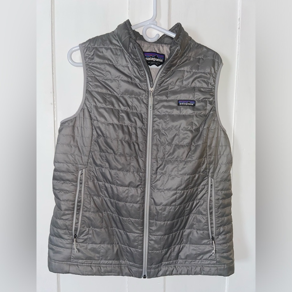 Women’s Patagonia primaloft vest